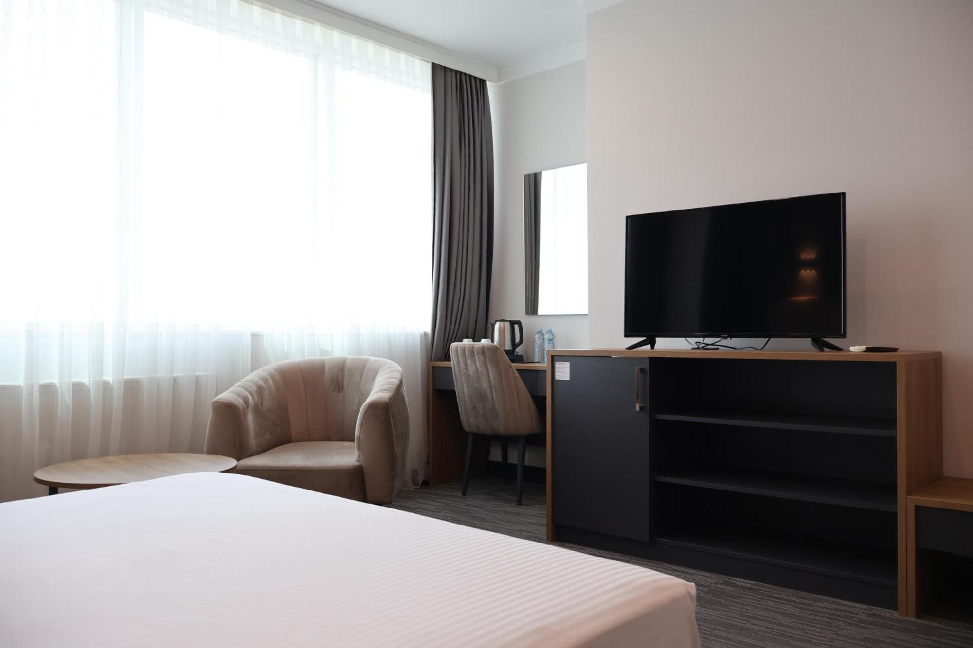 Home Plus Hotel อิสตันบูล ภายนอก รูปภาพ